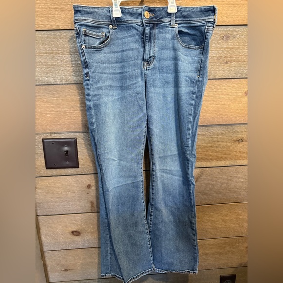 American Eagle Super Stretch Bootcut Jeans - Picture 1 of 4